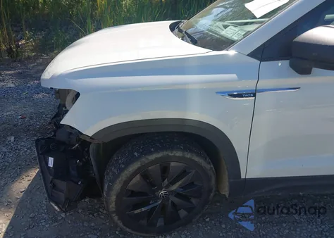 2022 Volkswagen Taos 1.5T S из США, поврежденный, VIN 3VVCX7B21NM099823